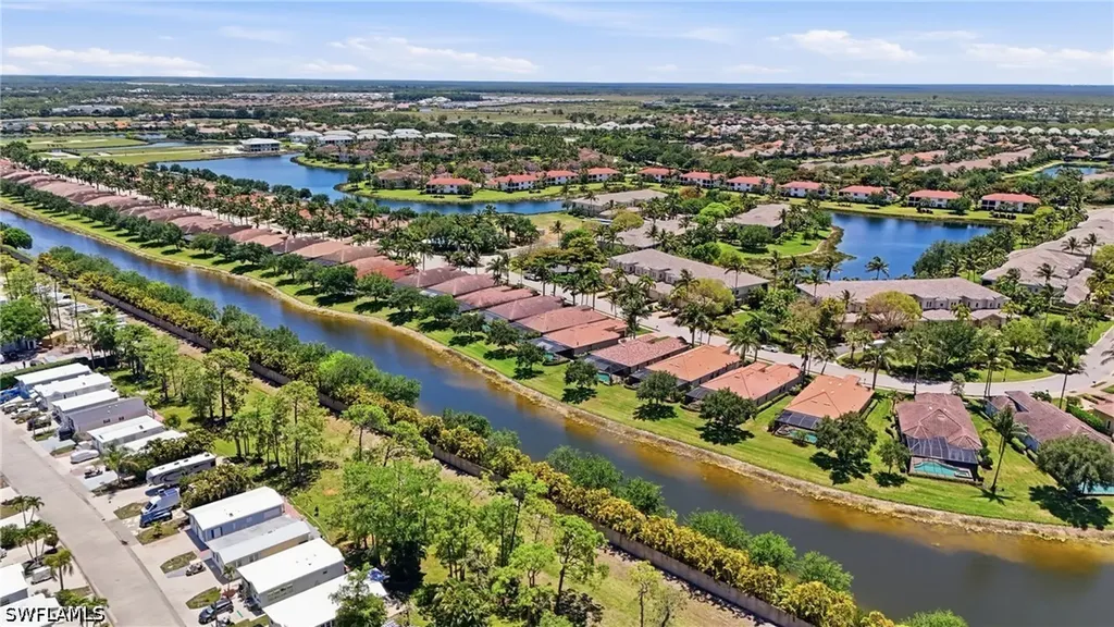3058 Aviamar Circle Naples FL 34114