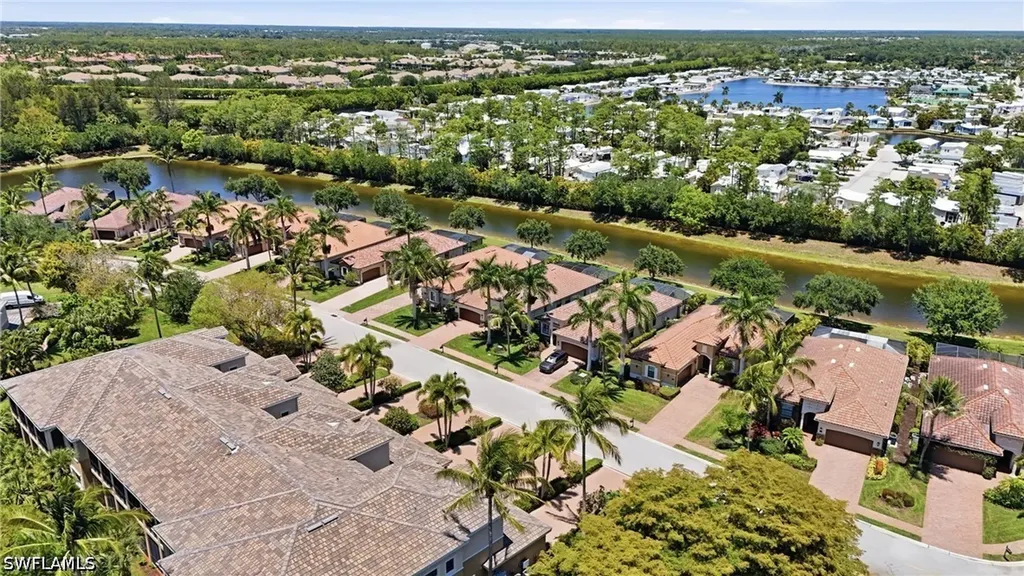 3058 Aviamar Circle Naples FL 34114