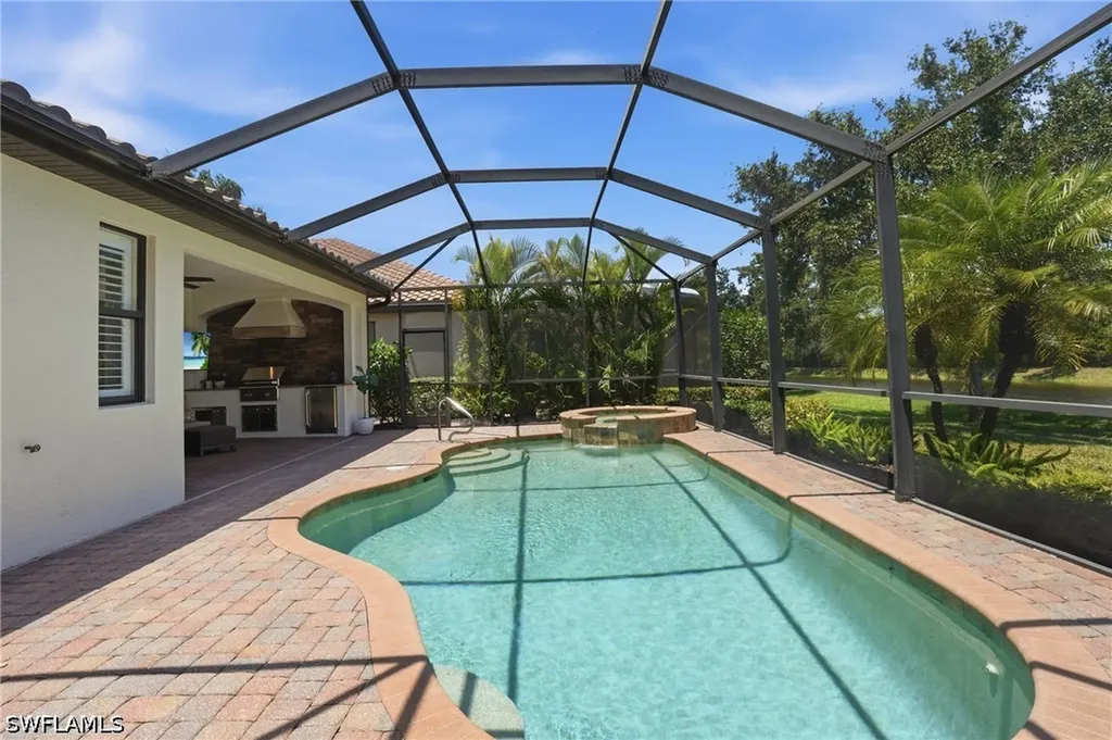 3058 Aviamar Circle Naples FL 34114