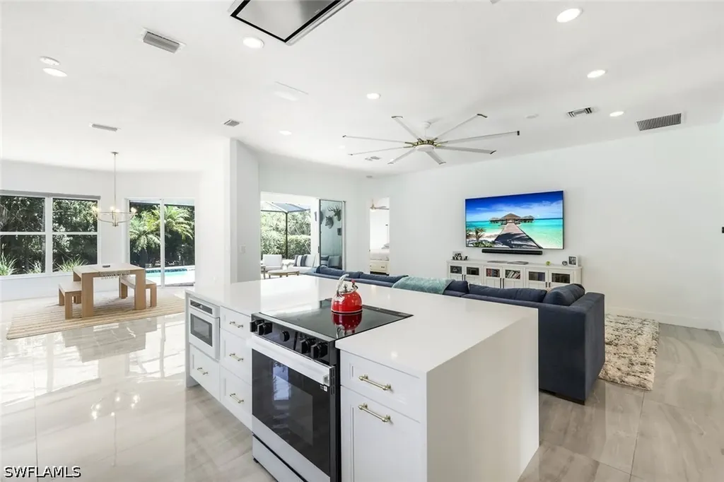 Naples FL 34110