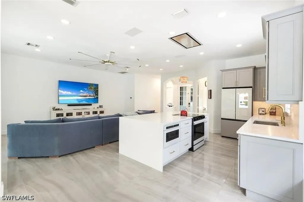 Naples FL 34110