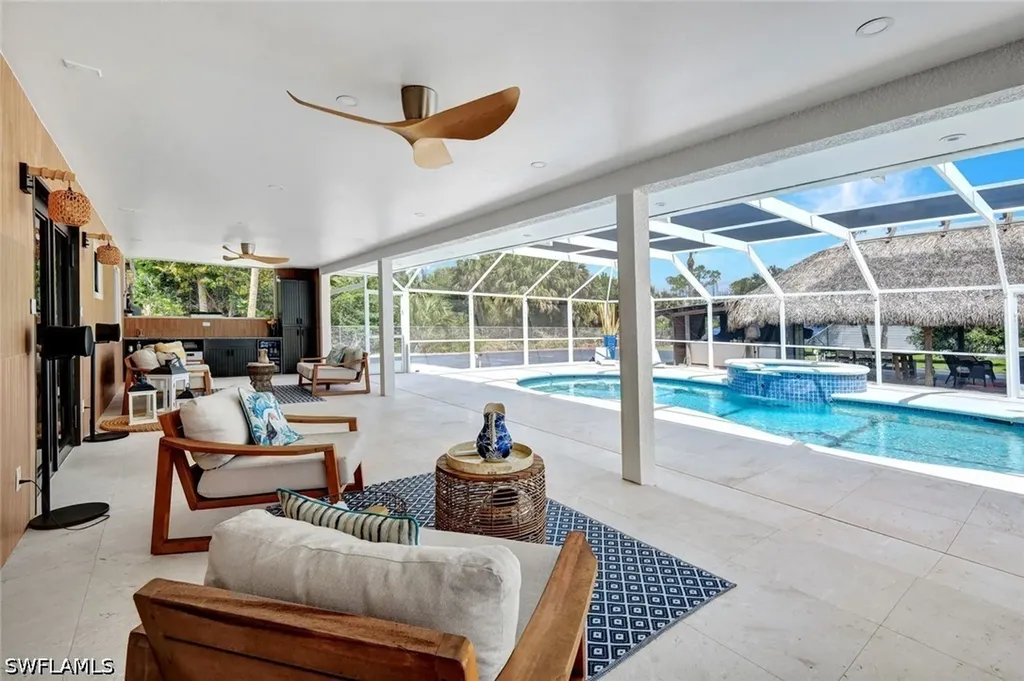 121 20th Avenue NE Naples FL 34120