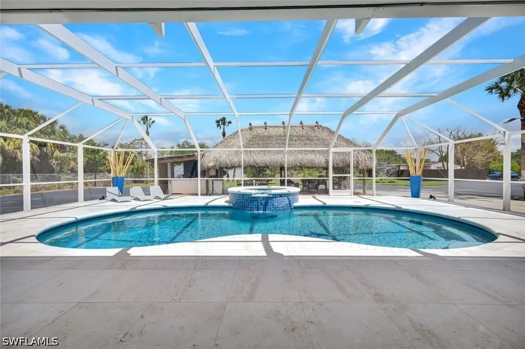 121 20th Avenue NE Naples FL 34120