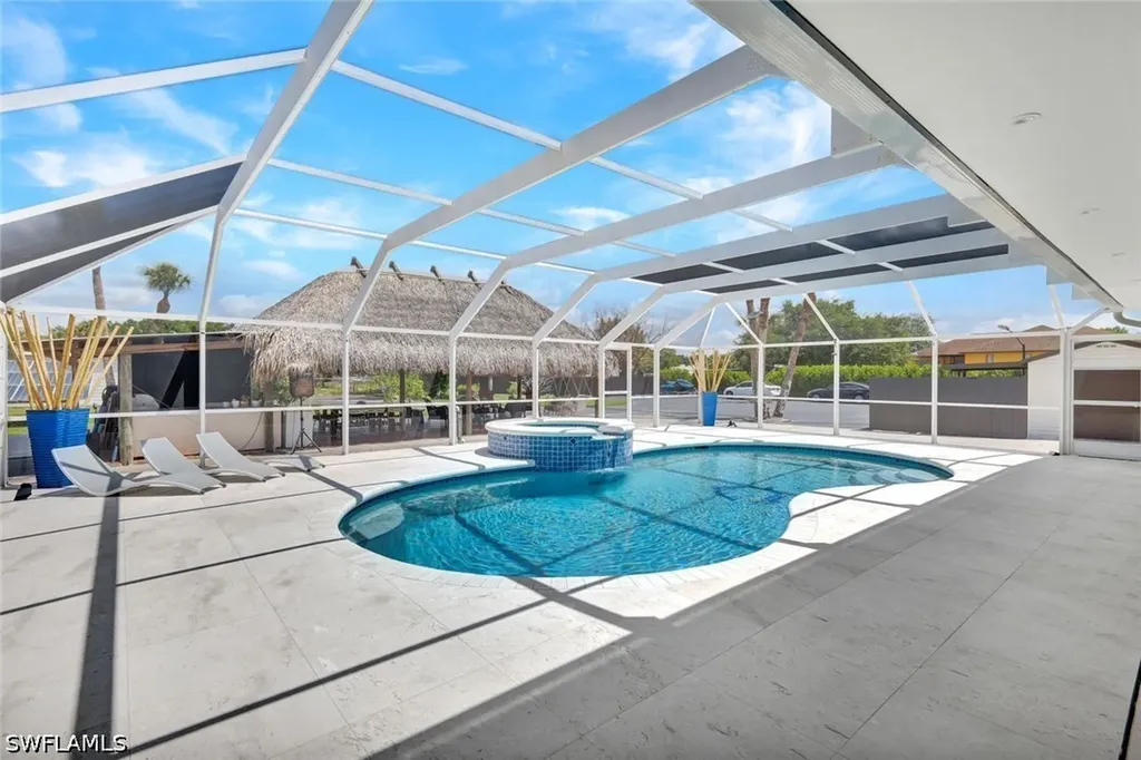 121 20th Avenue NE Naples FL 34120