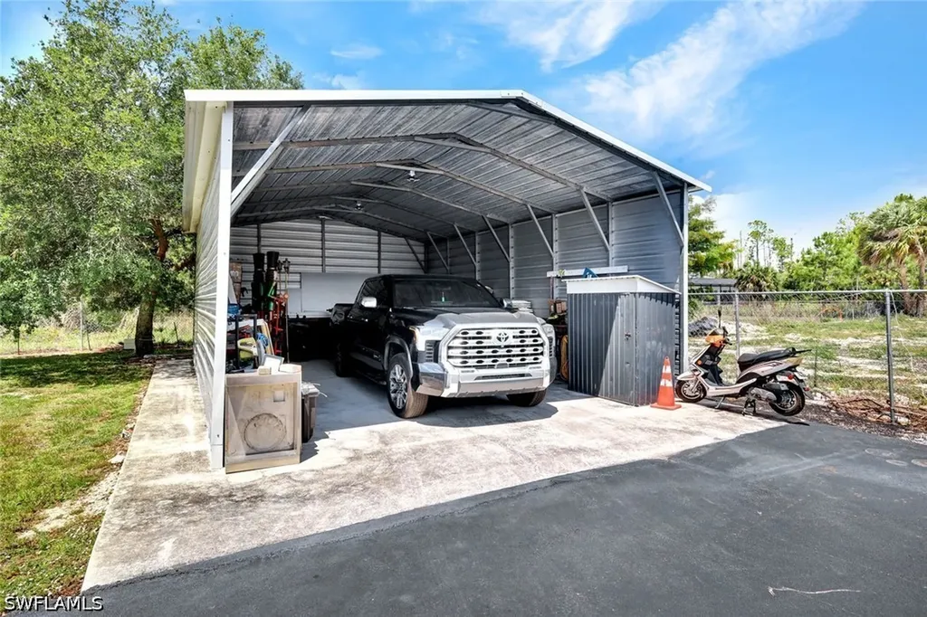 121 20th Avenue NE Naples FL 34120