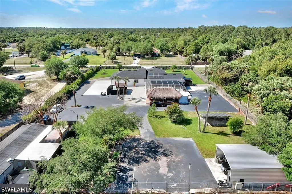 121 20th Avenue NE Naples FL 34120