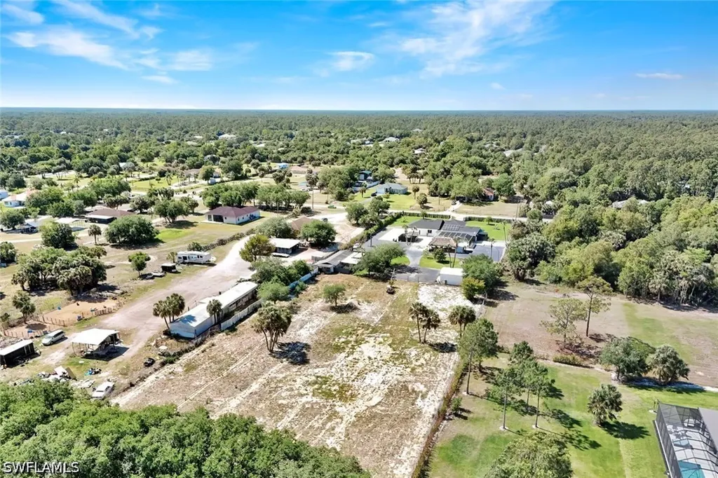 121 20th Avenue NE Naples FL 34120