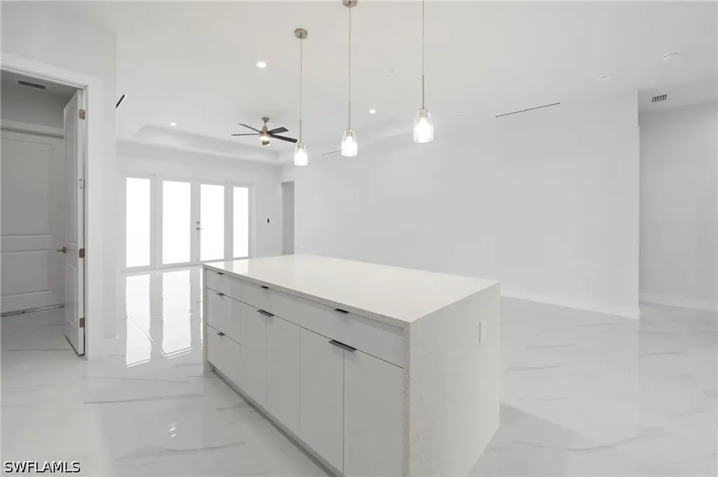 121 NE 8th Terrace Cape Coral FL 33909