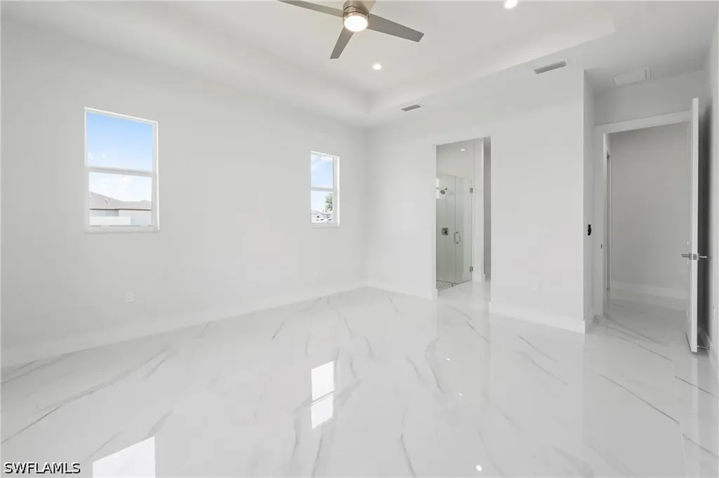 121 NE 8th Terrace Cape Coral FL 33909