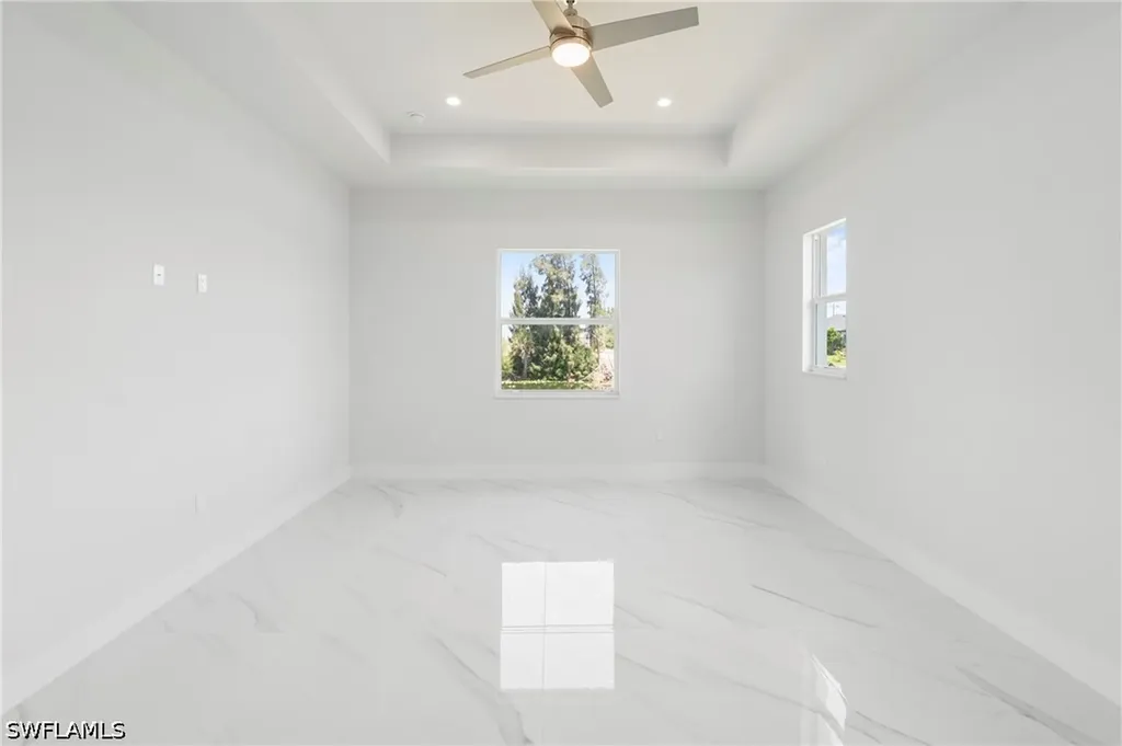 121 NE 8th Terrace Cape Coral FL 33909