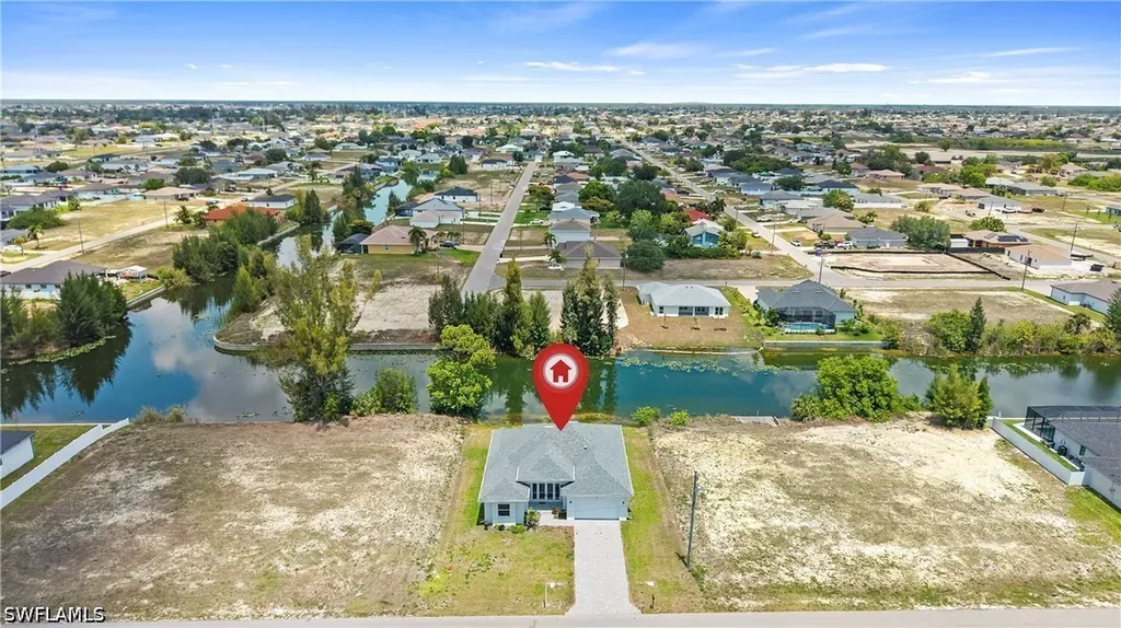 121 NE 8th Terrace Cape Coral FL 33909