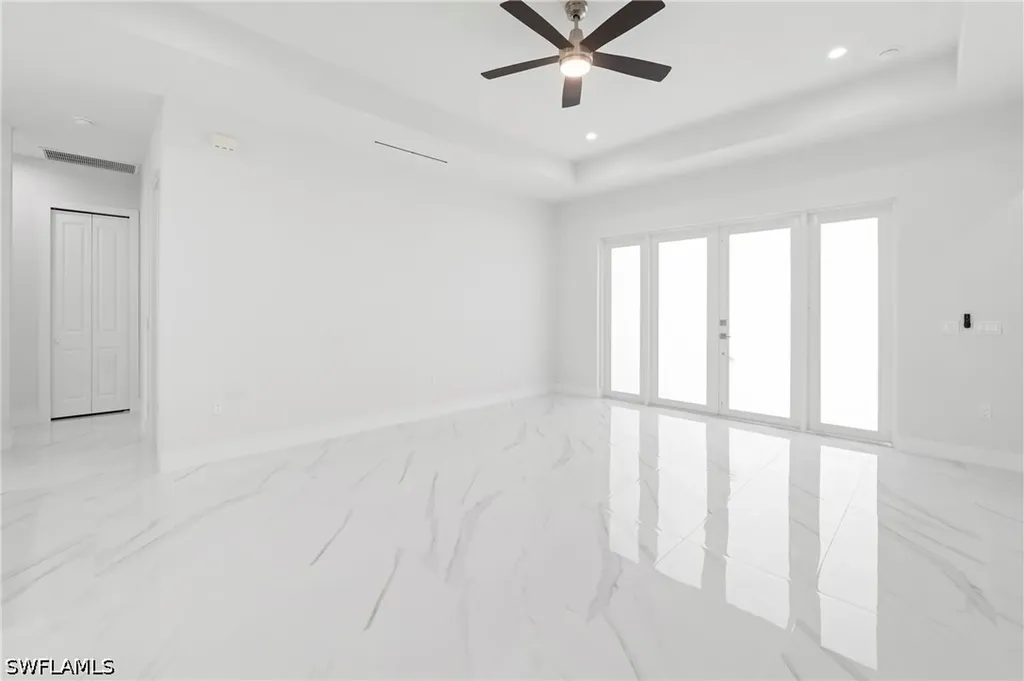 121 NE 8th Terrace Cape Coral FL 33909