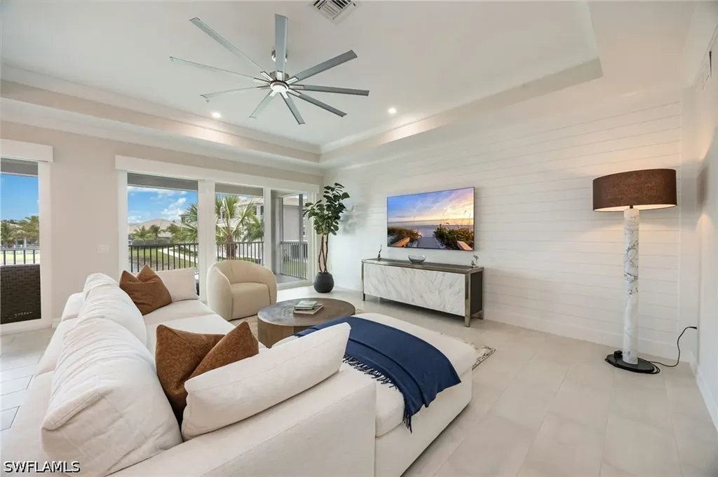 183 Indies Drive E Naples FL 34114
