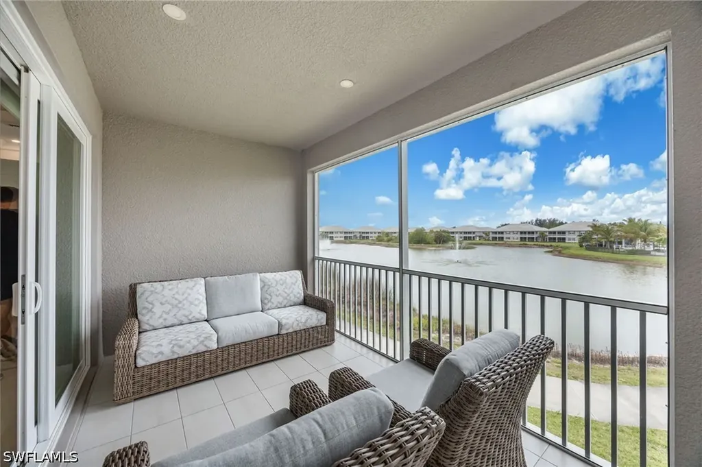 183 Indies Drive E Naples FL 34114