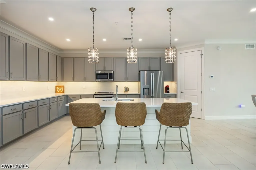183 Indies Drive E Naples FL 34114