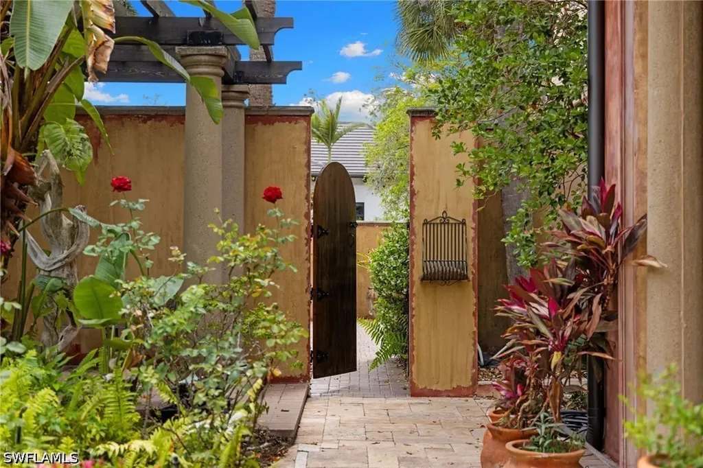 4213 Brynwood Drive Naples FL 34119