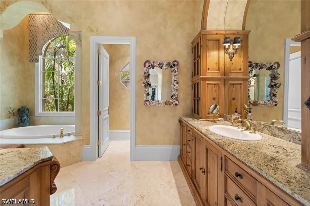 4213 Brynwood Drive Naples FL 34119