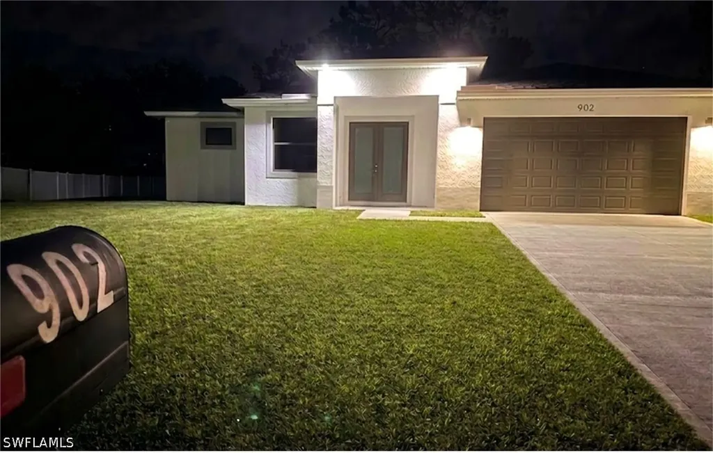 902 Magnolia Avenue Lehigh Acres FL 33972