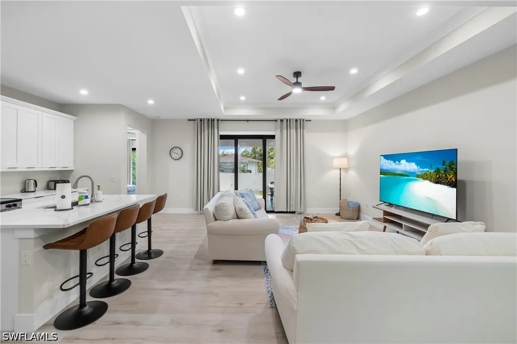 3012 Pine Tree Drive Naples FL 34112