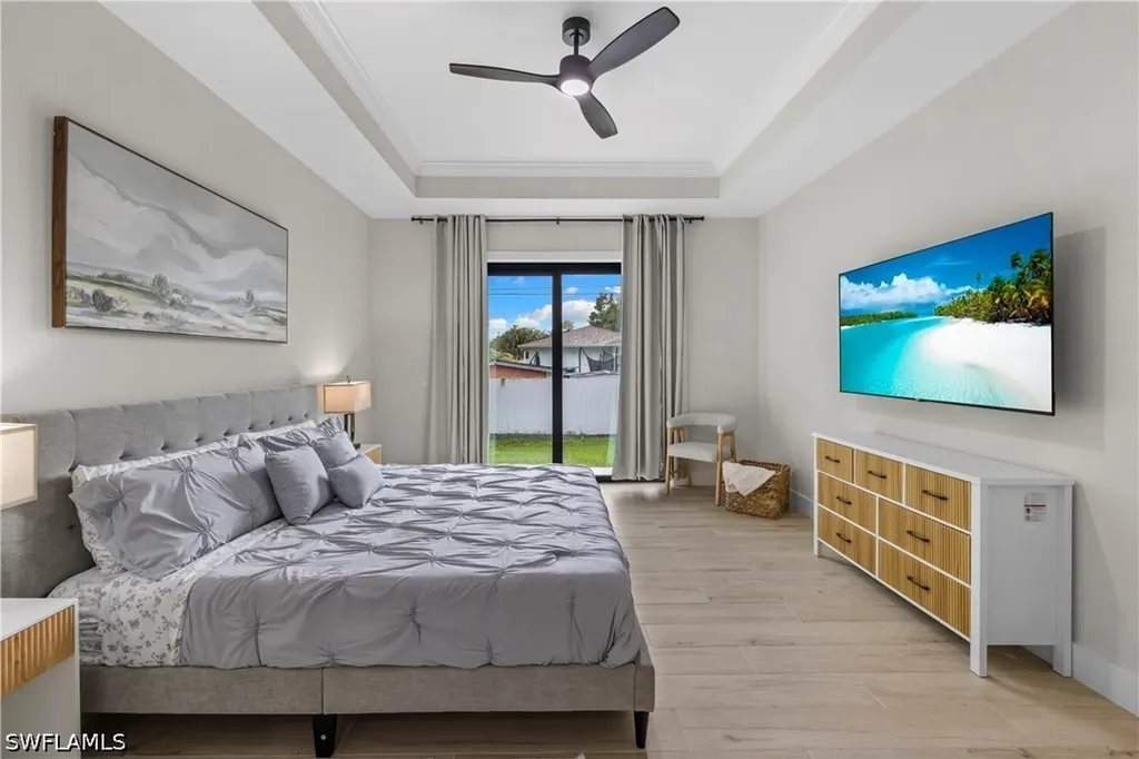 3012 Pine Tree Drive Naples FL 34112