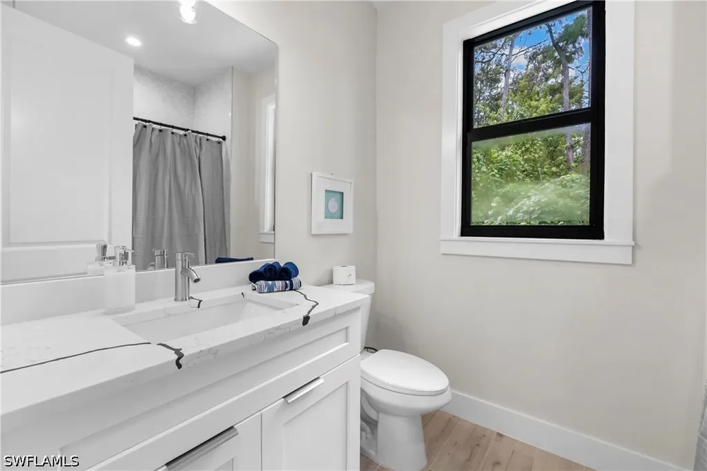 3012 Pine Tree Drive Naples FL 34112