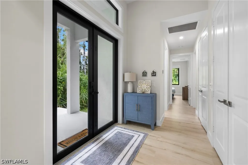 3012 Pine Tree Drive Naples FL 34112