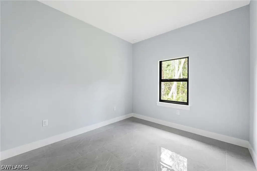 2677 62nd Avenue NE Naples FL 34120