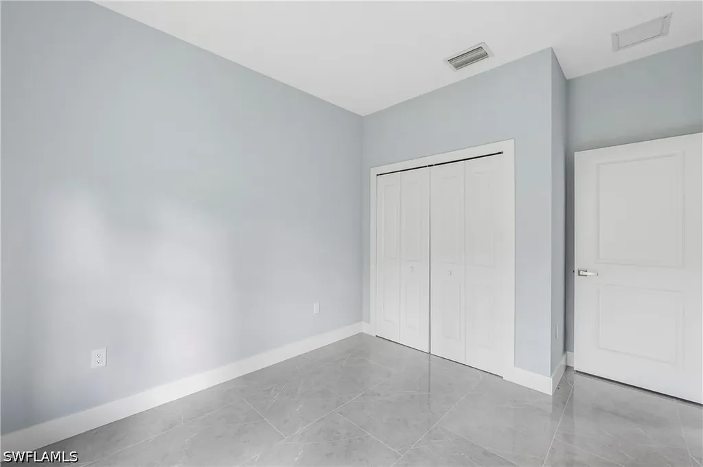 2677 62nd Avenue NE Naples FL 34120