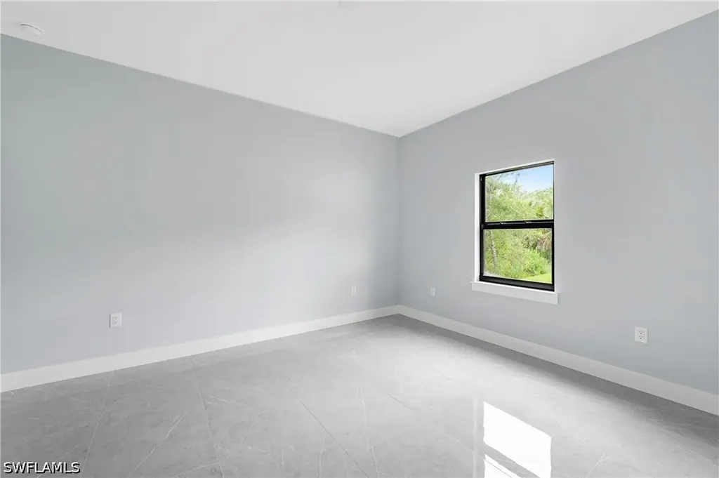 2677 62nd Avenue NE Naples FL 34120