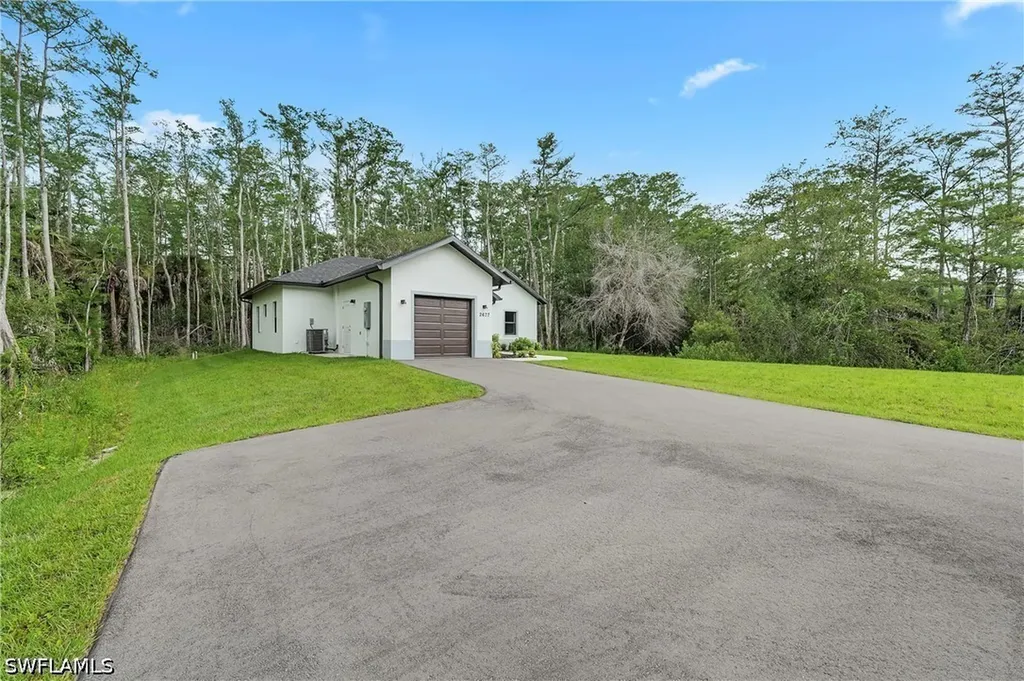 2677 62nd Avenue NE Naples FL 34120