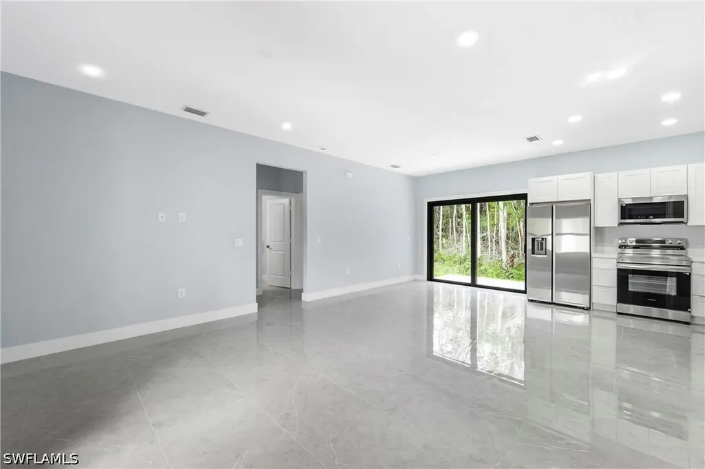 2677 62nd Avenue NE Naples FL 34120