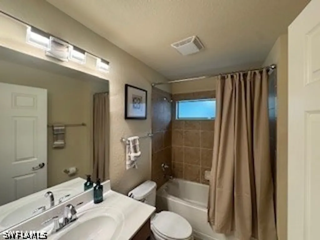 9844 Venezia Circle Naples FL 34113