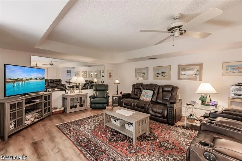 550 Teryl Road Naples FL 34112