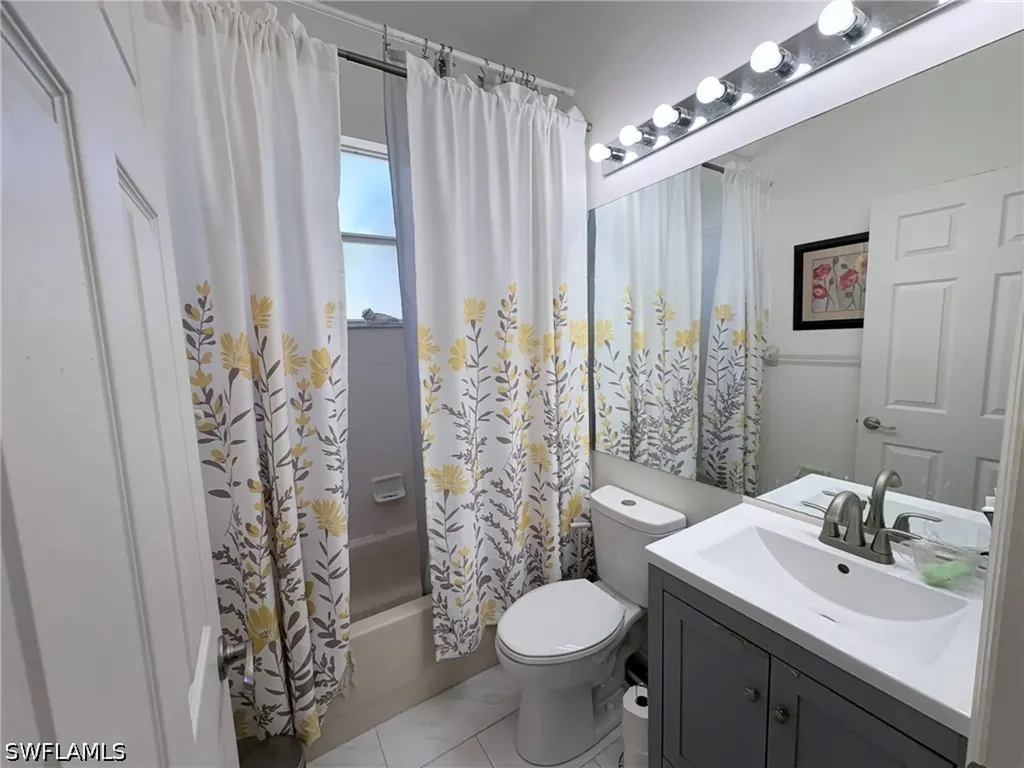 4775 8th Street NE Naples FL 34120
