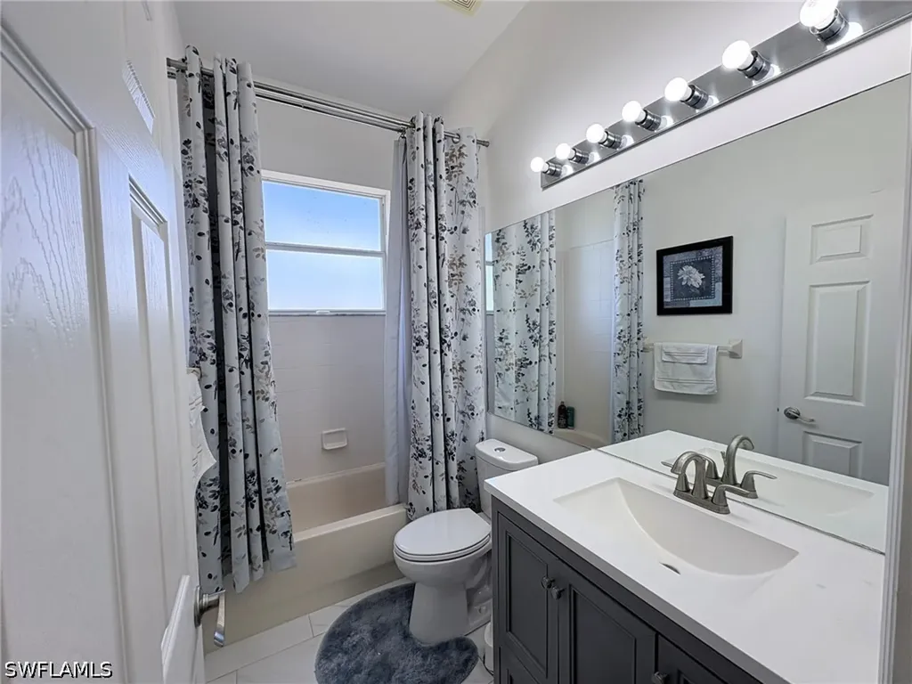 4775 8th Street NE Naples FL 34120