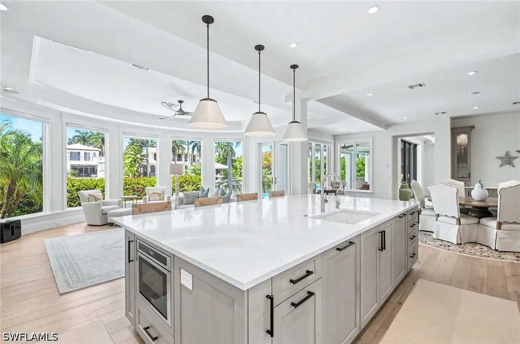 1888 6th Street S Naples FL 34102
