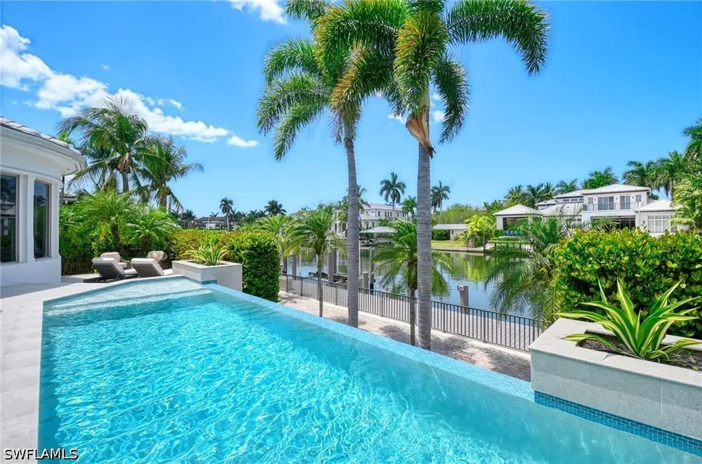 1888 6th Street S Naples FL 34102