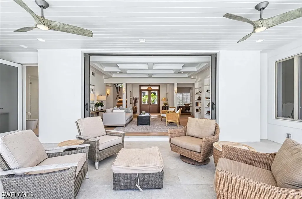 1888 6th Street S Naples FL 34102