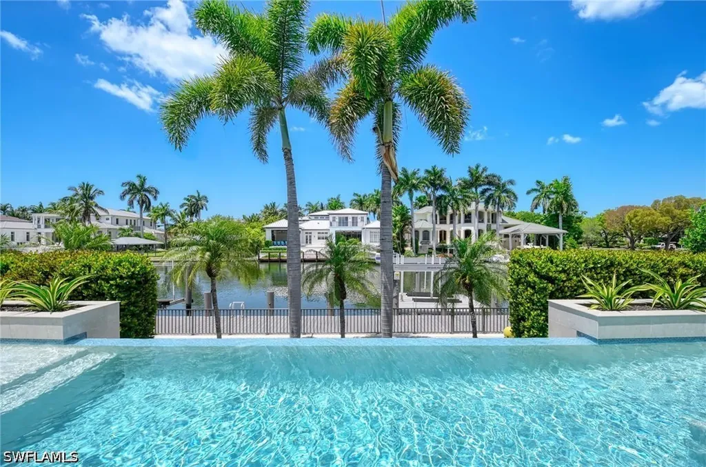 1888 6th Street S Naples FL 34102