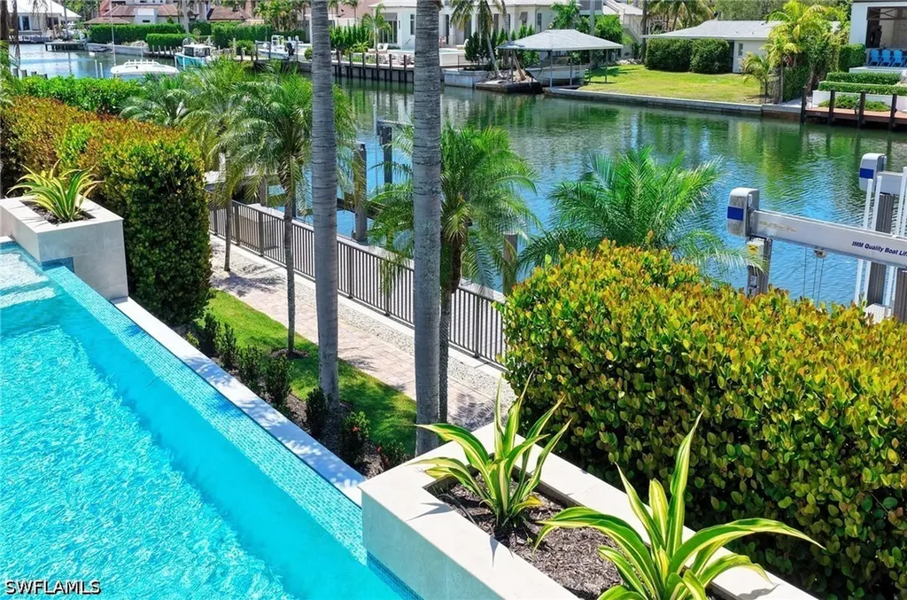 1888 6th Street S Naples FL 34102