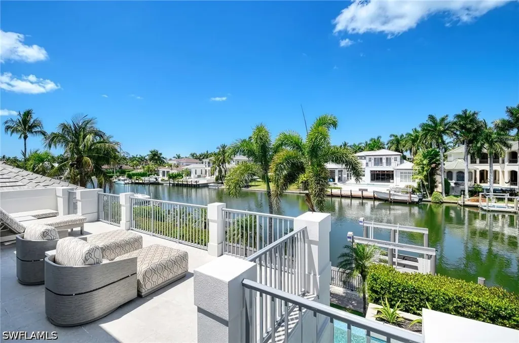 1888 6th Street S Naples FL 34102