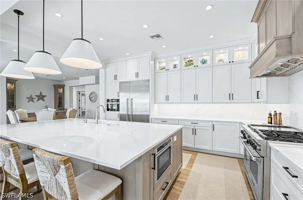 1888 6th Street S Naples FL 34102