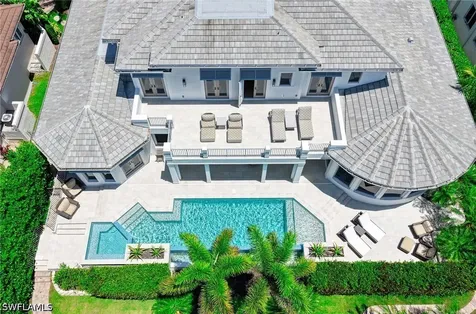 1888 6TH Street S Naples FL 34102