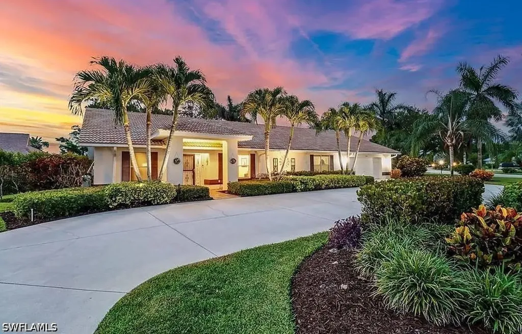 214 Palmetto Dunes Circle Naples FL 34113