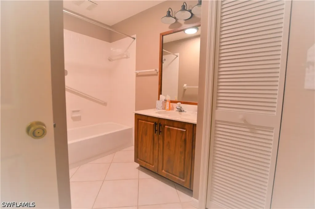 214 Palmetto Dunes Circle Naples FL 34113