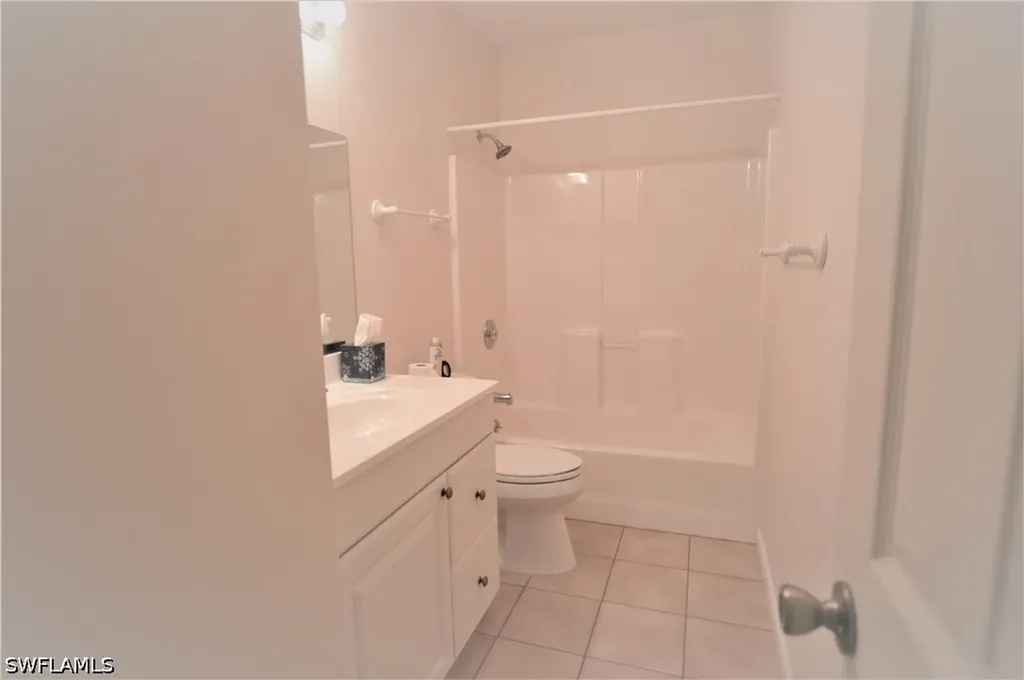 214 Palmetto Dunes Circle Naples FL 34113