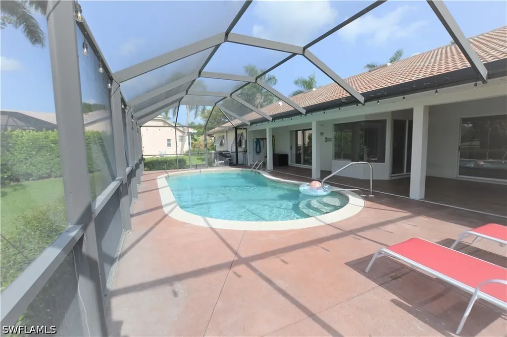 214 Palmetto Dunes Circle Naples FL 34113