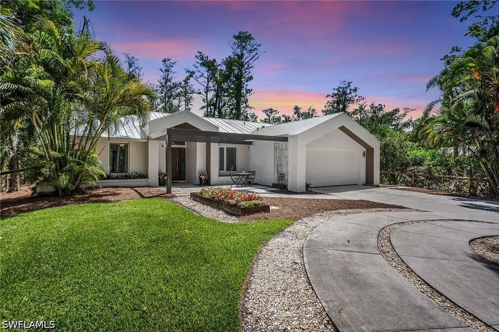 5330 Cherry Wood Drive Naples FL 34119