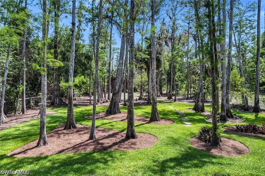 5330 Cherry Wood Drive Naples FL 34119