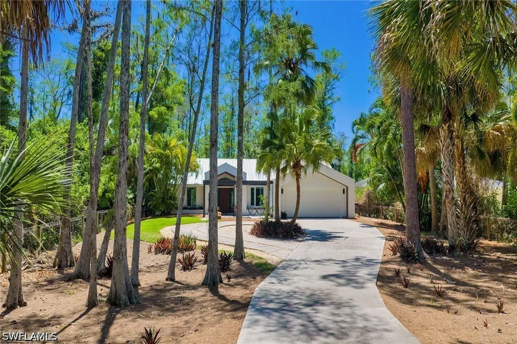 5330 Cherry Wood Drive Naples FL 34119